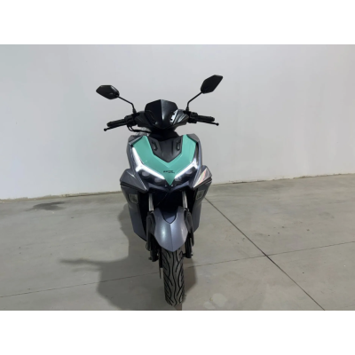Scuter Breckner NVH gri-turcoaz 125CC CU PERMIS pe benzina CIV inclus Scuter Breckner NVH gri-turcoaz 125CC CU PERMIS pe benzina CIV inclus