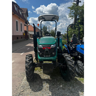Tractor 80CP cu semicabina, motor YTO cu turbo, roti 8.3-20/12.4-28 K