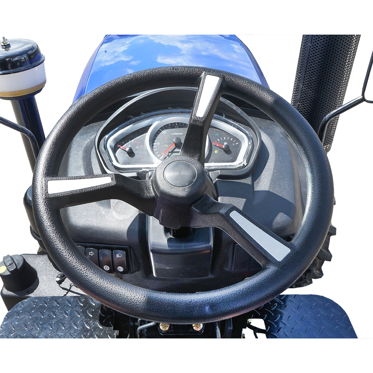 Tractor KONIG 604, 4x4, 60HP cu parasolar, roti 8.3-16/12.4-28