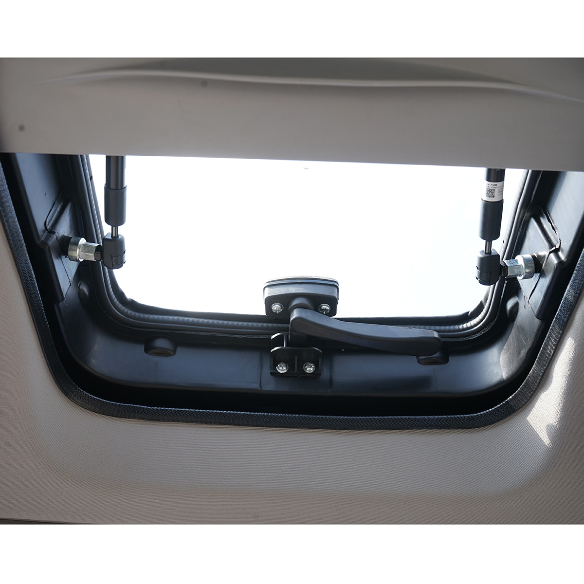 Tractor 50HP 4x4 cu cabina inmatriculabil, aer conditionat, motor Hyundai turbo diesel DM02 LOVOL M504 PRO