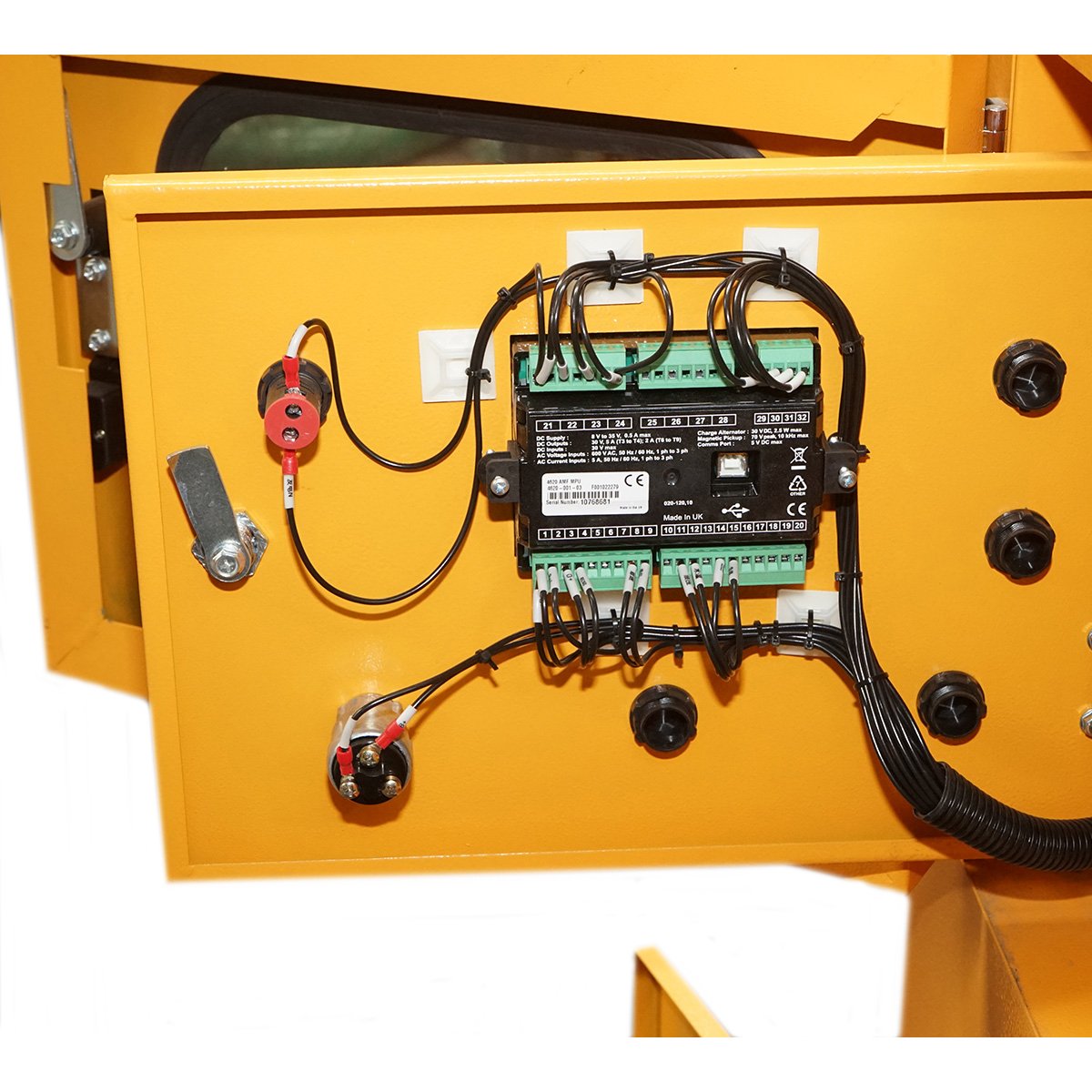Generator electric trifazat insonorizat 50KVA, 230/400V, motor diesel Ricardo 56kW ZH4105ZD