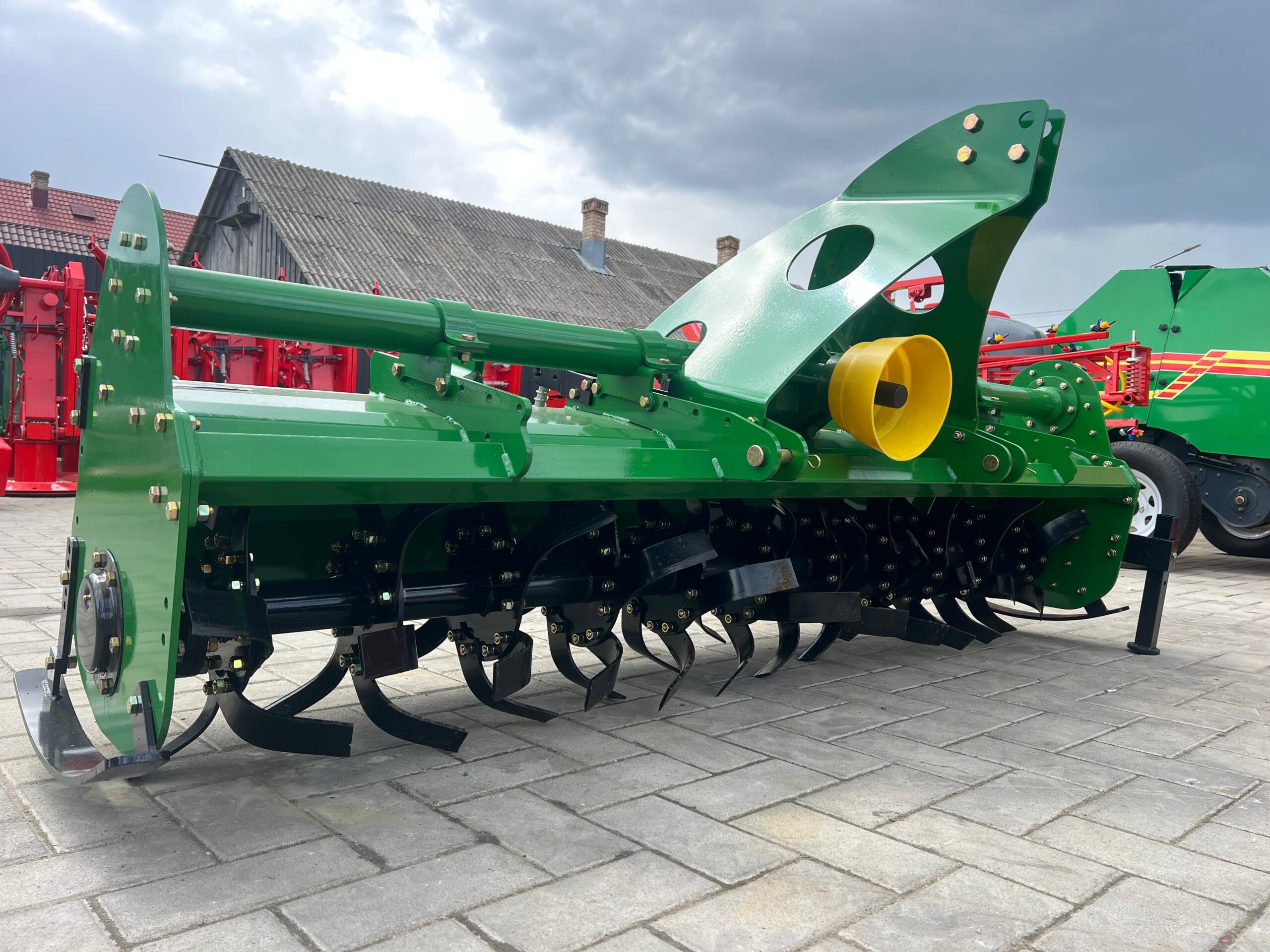 Freză agricolă 220 cm lățime de lucru, pt tractor 60 – 120 CP