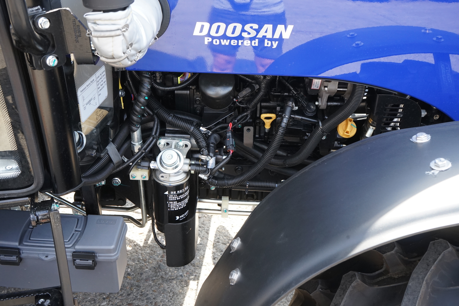 Tractor 50HP 4x4 cu cabina inmatriculabil, aer conditionat, motor Hyundai turbo diesel DM02 LOVOL M504 PRO