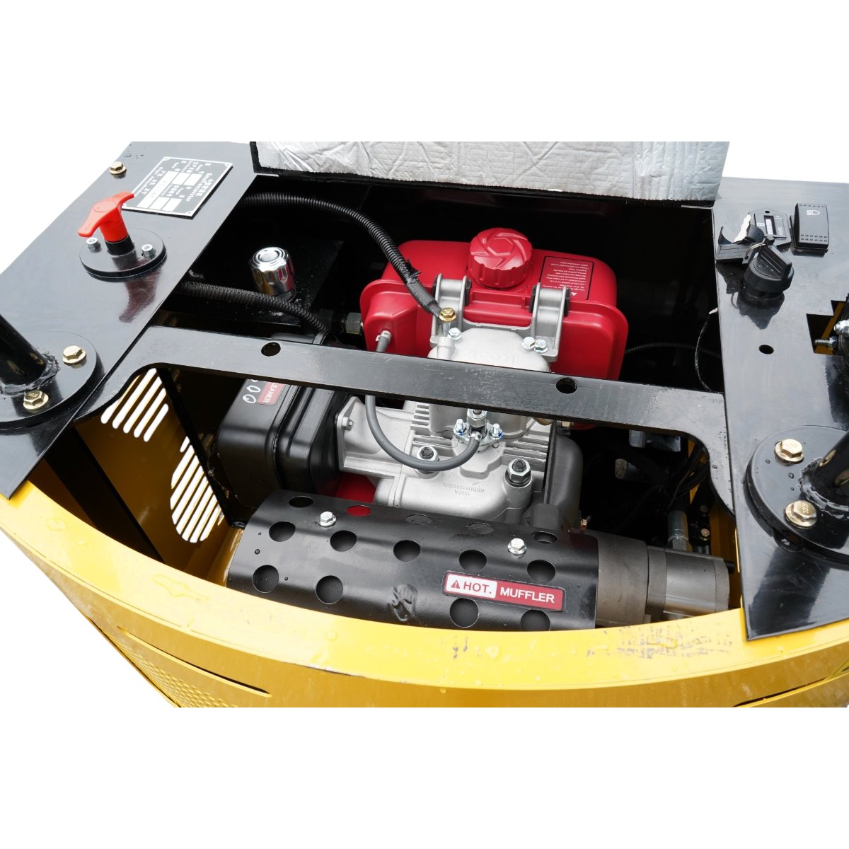 Mini excavator 1T pe senile cu semicabina, motor diesel 10CP, 499cc, adancime sapare 1600mm, 2 cupe incluse 390/960mm