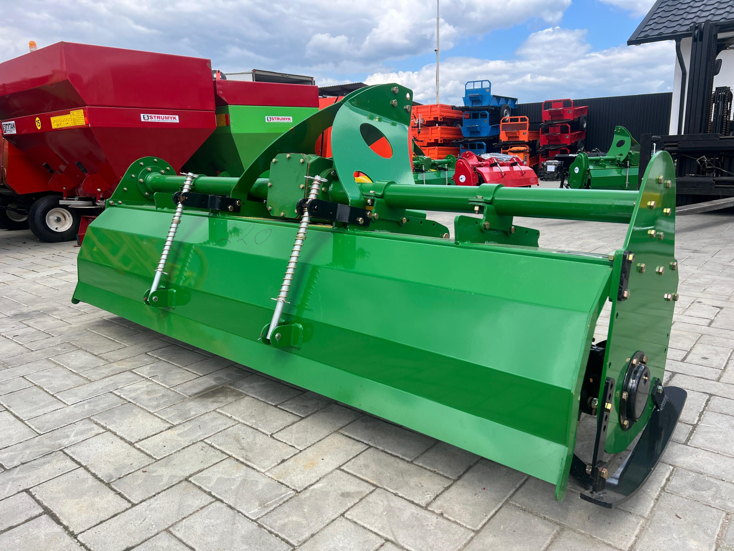 Freză agricolă 220 cm lățime de lucru, pt tractor 60 – 120 CP
