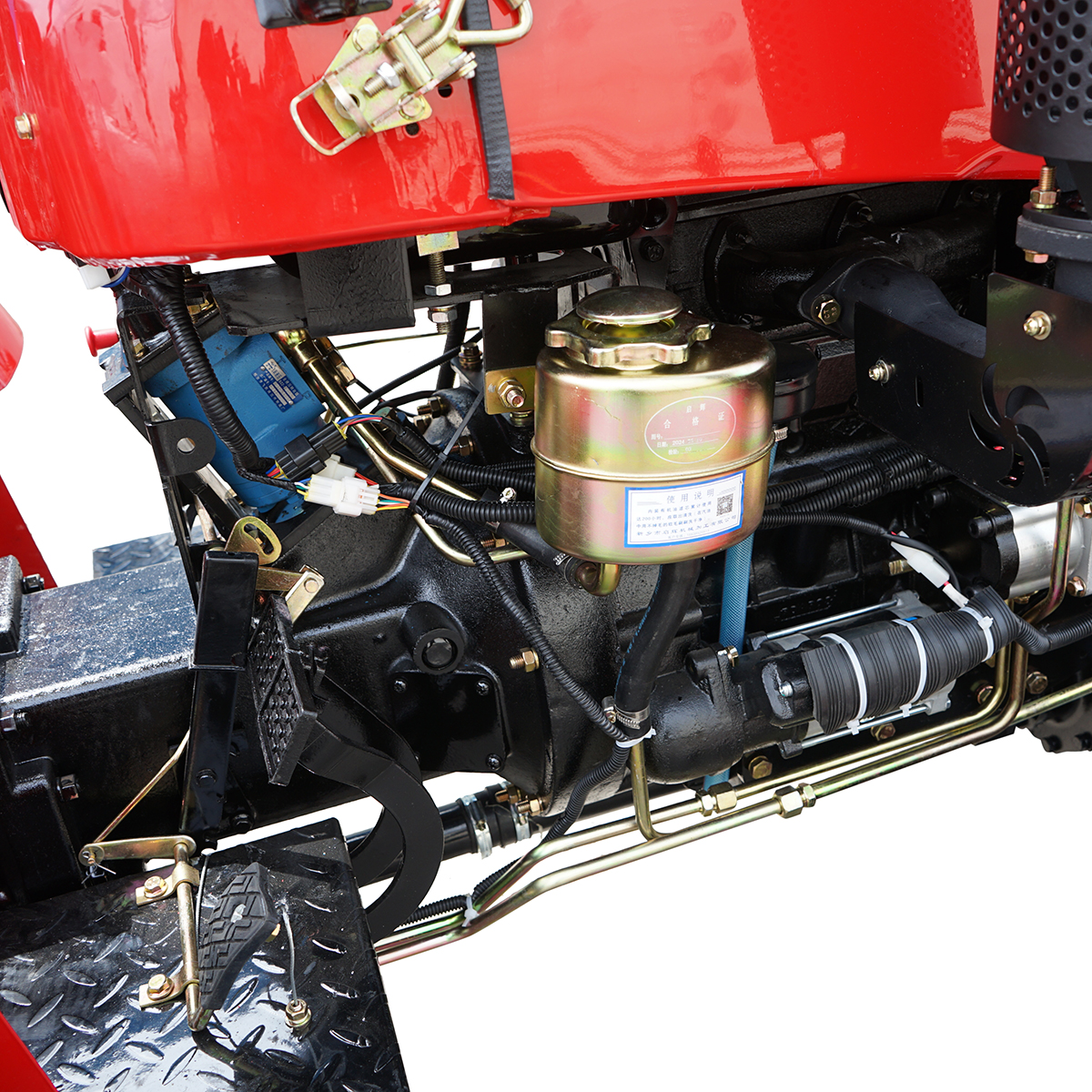 Tractor 25HP 4x4, rosu cu semicabina seria 244