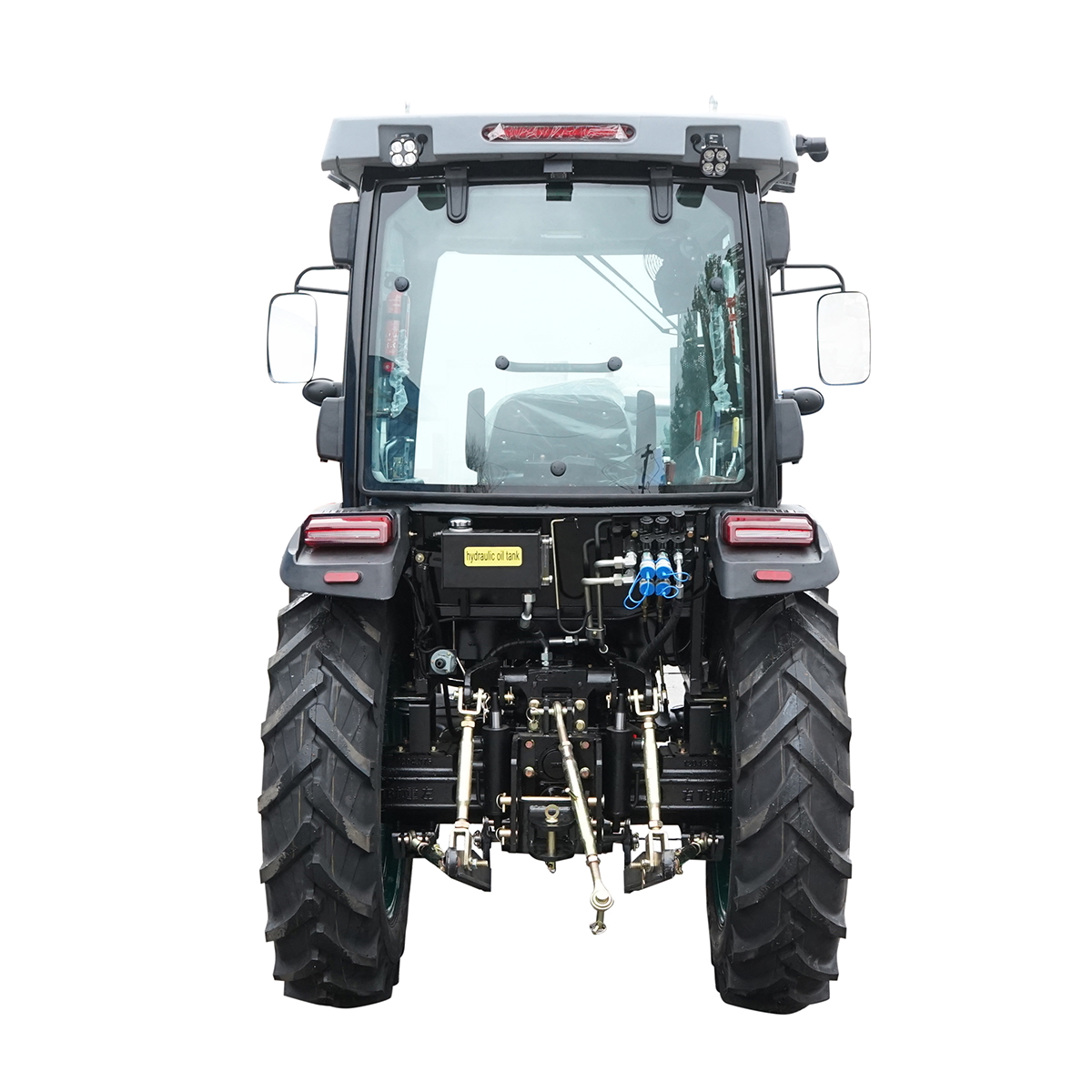 Tractor 60CP 4x4 cu cabina, motor YTO diesel, camere video KONIG 604